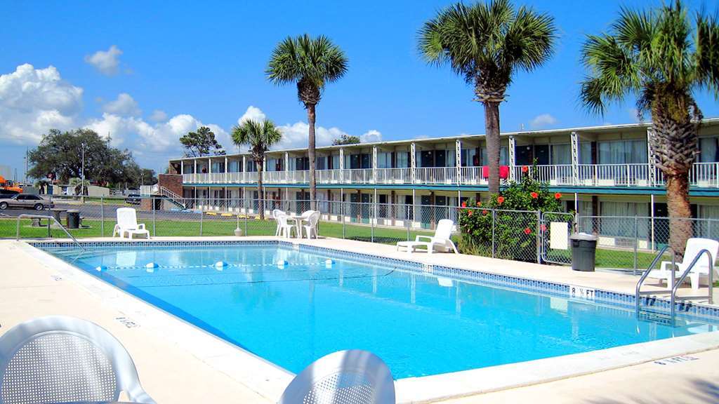 American Quality Lodge Panama City Bilik gambar